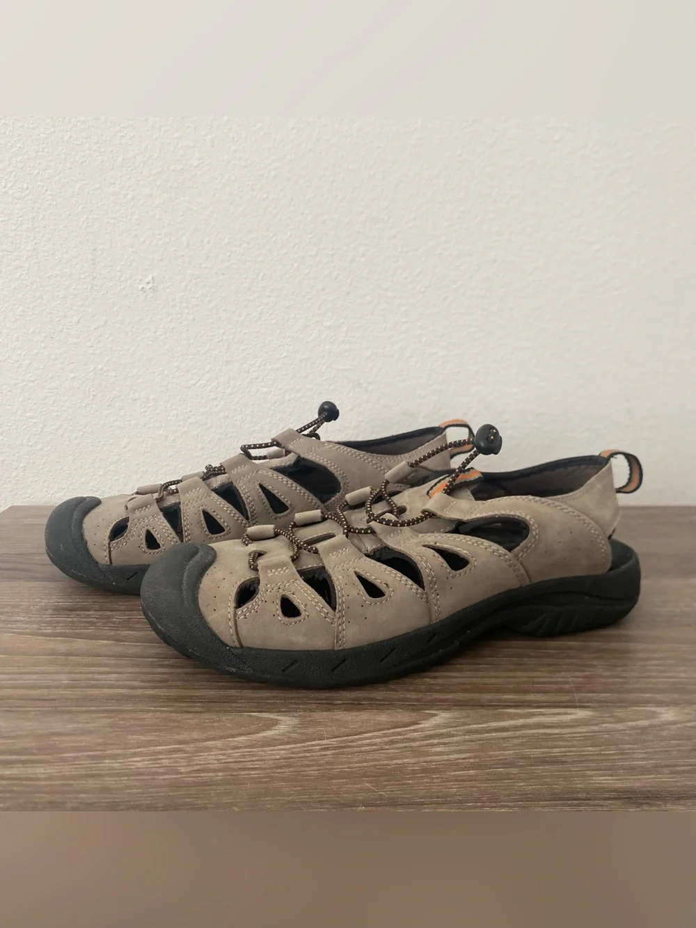 Earth Spirit Mens Jake Fisherman Sandals Closed Toe Elastic Bungee Laces Size 7